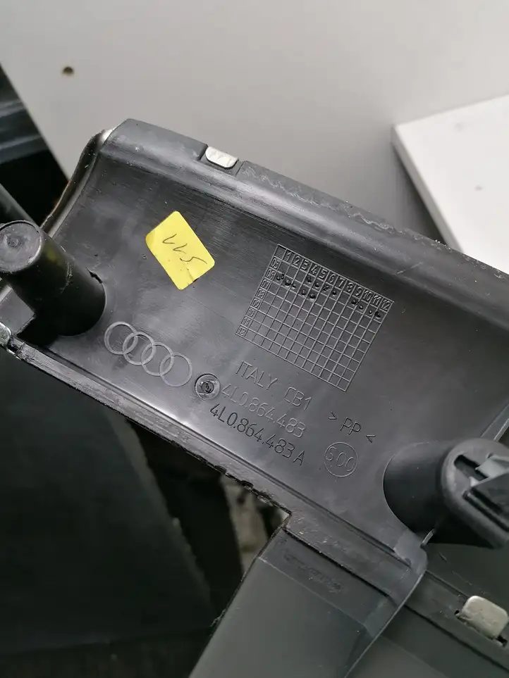 Audi Q7 4L (2005 - 2009) 4L0864483A Отделка порога багажника — фото 5