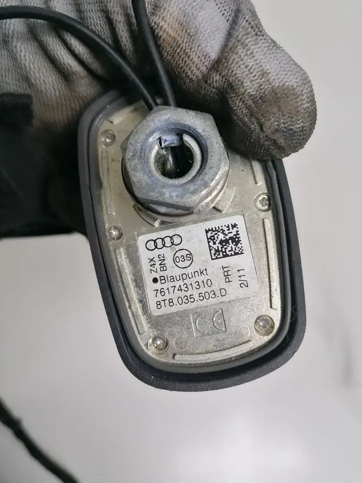 Audi A5 8T 8F (2007 - 2011) 8T8035503D GPS антенна — фото 3