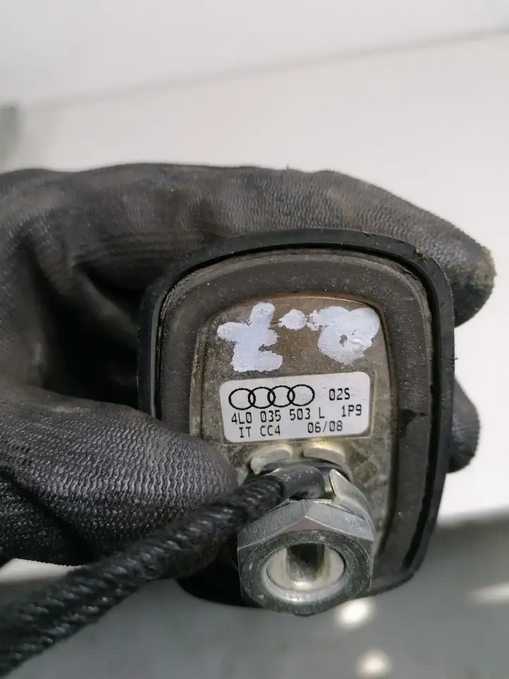 Audi Q7 4L (2005 - 2009) 4L0035503L GPS антенна — фото 4