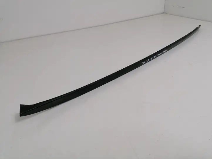 Volkswagen PASSAT B6 (2005 - 2010) 3C0854327B Накладка стоек лобового стекла — фото 1