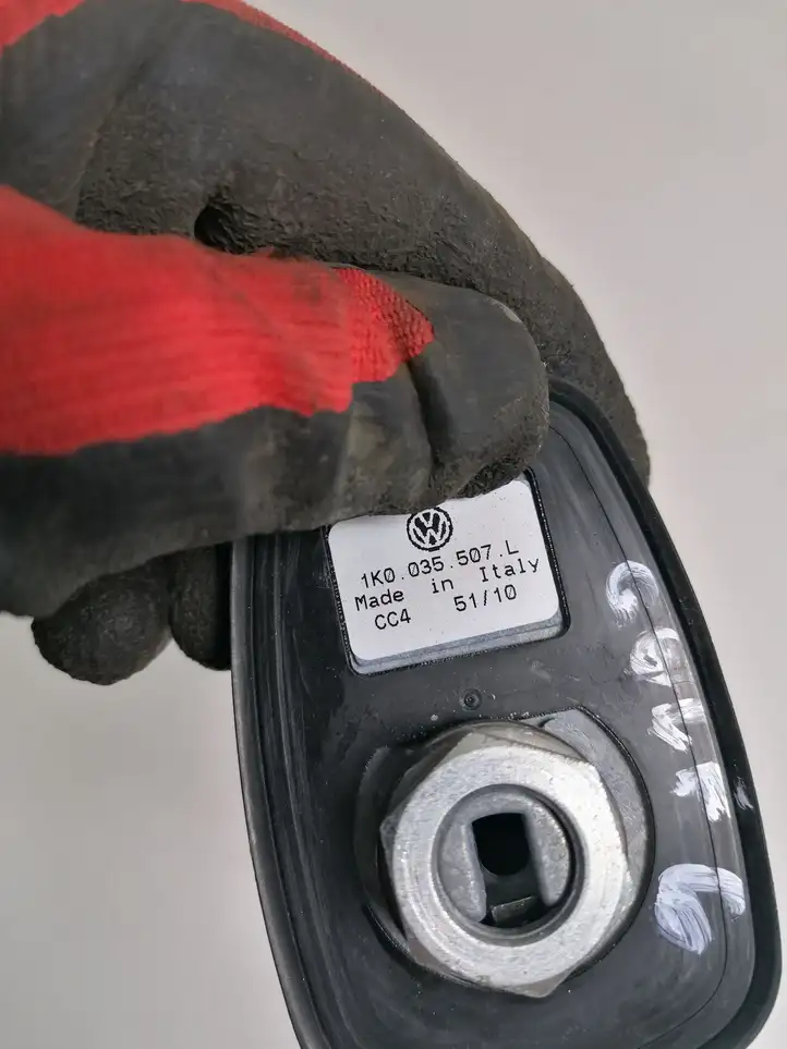 Volkswagen Golf VI (2009 - 2013) 1K0035507L GPS антенна — фото 3