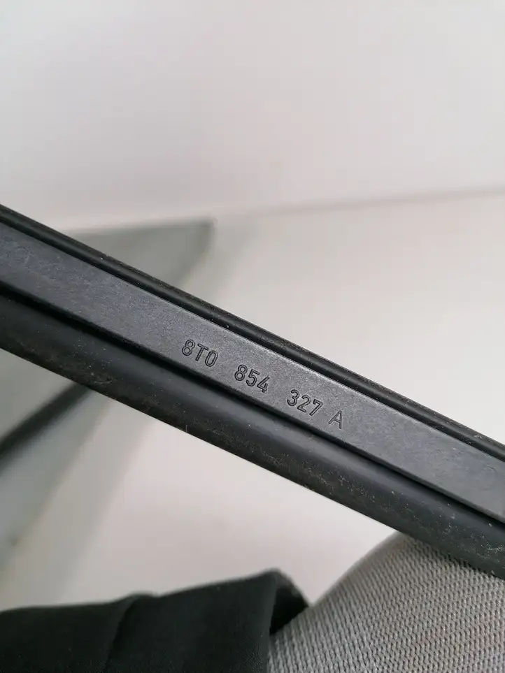 Audi A5 8T 8F (2007 - 2011) 8T0854327A Накладка стоек лобового стекла — фото 2