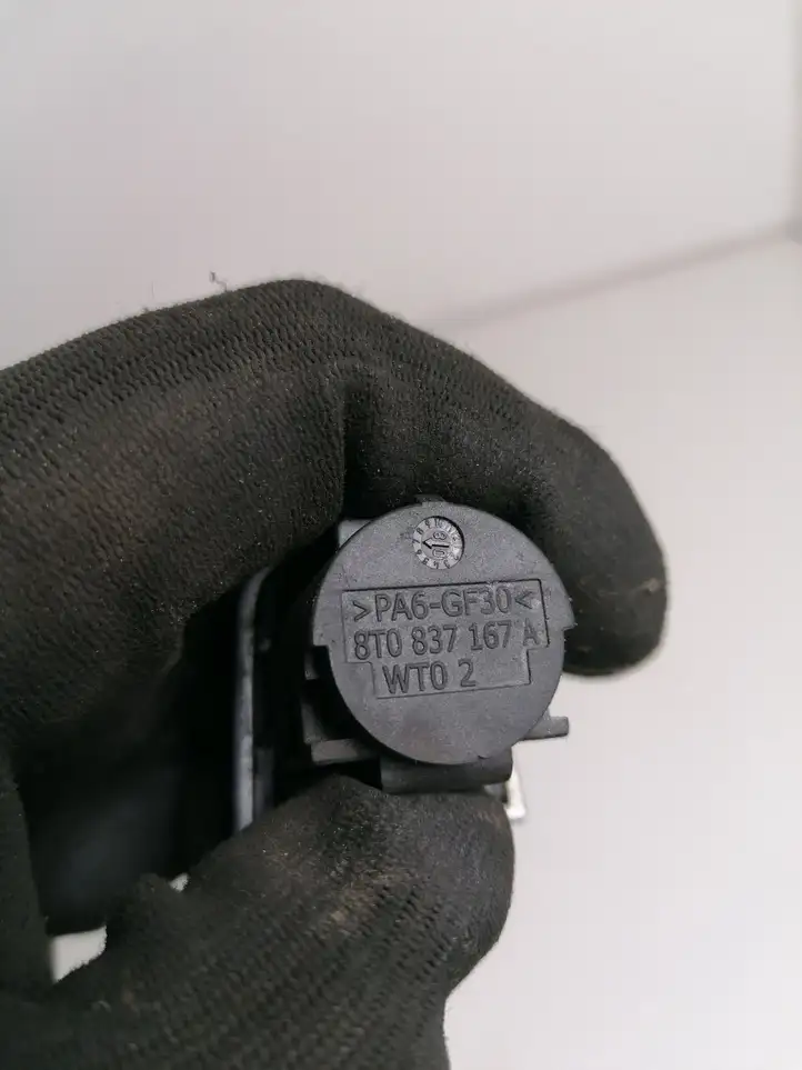 Audi A4 S4 B8 8K (2007 - 2011) 8T0837167A Накладка ручки двери — фото 2