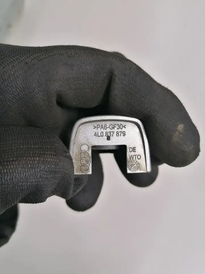 Audi Q7 4L (2005 - 2009) 4L0837879 Накладка ручки двери — фото 2