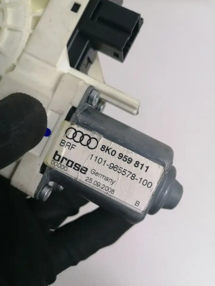 Audi A4 S4 B8 8K (2007 - 2011) 8K0959811 Стеклоподъемник задней двери — фото 2