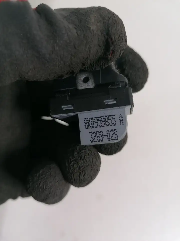 Audi A4 S4 B8 8K (2007 - 2011) 8K0959855A Кнопка стеклоподъемников — фото 2