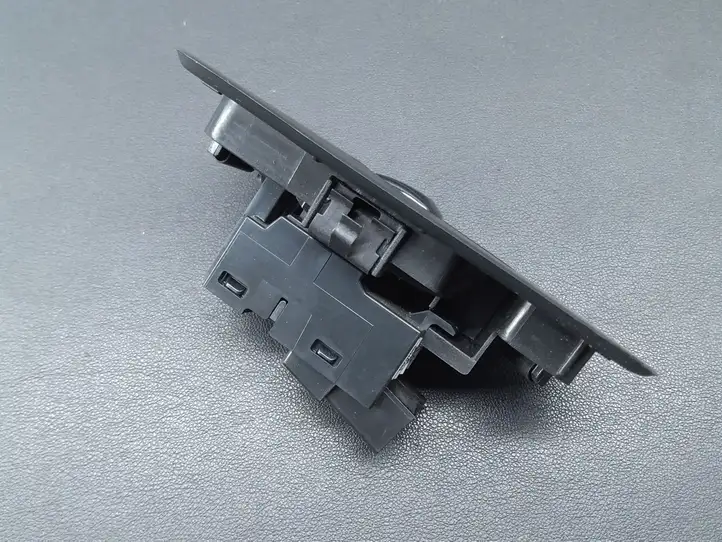 Volvo XC90 (2014 - 2019) 31376458 Кнопка стеклоподъемников — фото 3