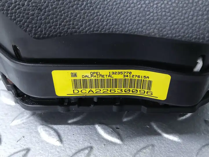 Opel Corsa D (2010 - 2014) 13235770 Подушка безопасности руля — фото 2