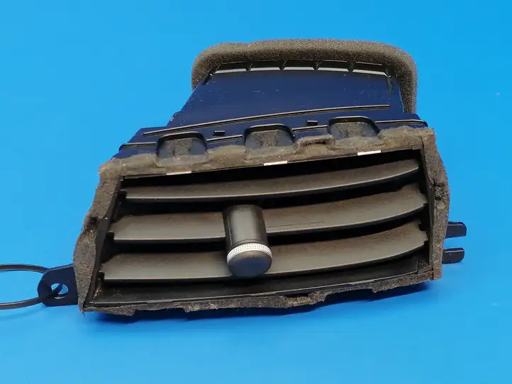 Nissan 370Z (2008 - 2014) 687511EA0A Боковой воздушный дефлектор — фото 1
