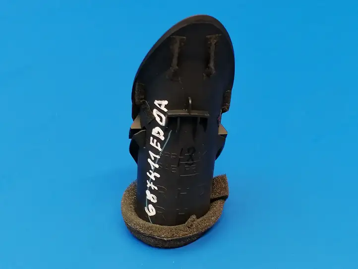 Nissan 370Z (2008 - 2014) 687411EB0A Боковой воздушный дефлектор — фото 5