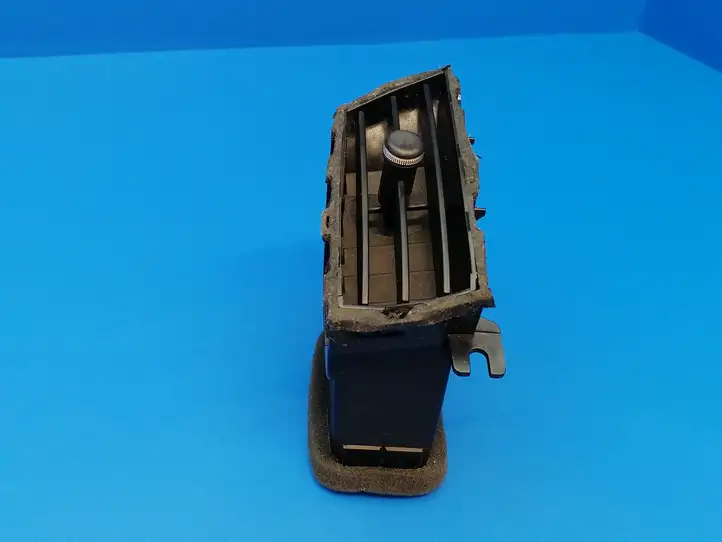 Nissan 370Z (2008 - 2014) 687501EA0A Боковой воздушный дефлектор — фото 10