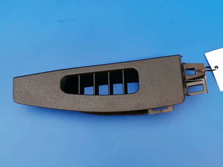 Nissan 370Z (2008 - 2014) 684201EA0A Боковой воздушный дефлектор — фото 2