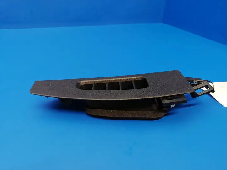 Nissan 370Z (2008 - 2014) 684201EA0A Боковой воздушный дефлектор — фото 3