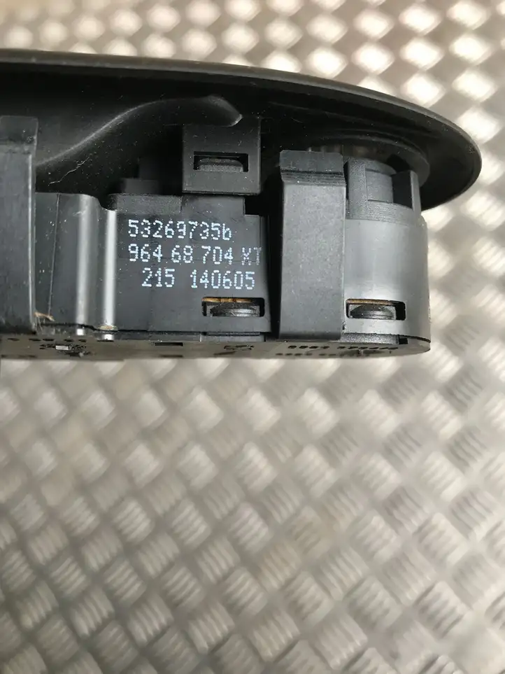 Peugeot 407 (2004 - 2011) 96468704XT Кнопка стеклоподъемников — фото 2
