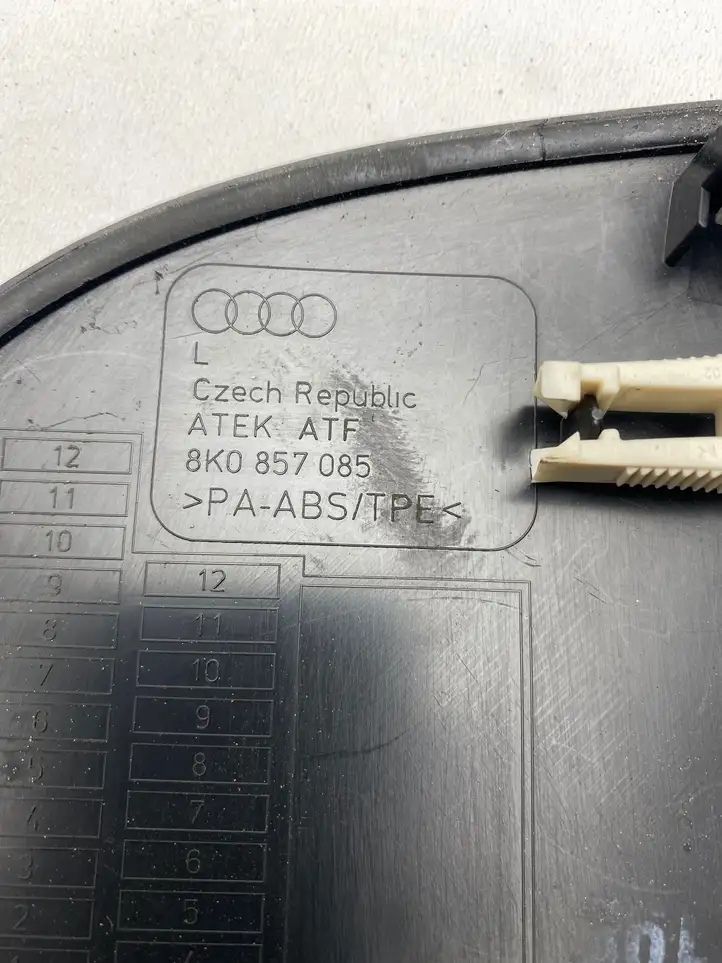 Audi A4 S4 B8 8K (2007 - 2011) 8K0857085 Боковая отделка панели приборов — фото 2