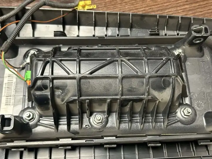 Volkswagen Crafter (2006 - 2016) A9068600002 Заглушка airbag — фото 2