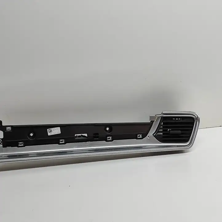 Porsche Panamera (971) (2016 - 2020) 971857716F Воздушная решетка панели — фото 4