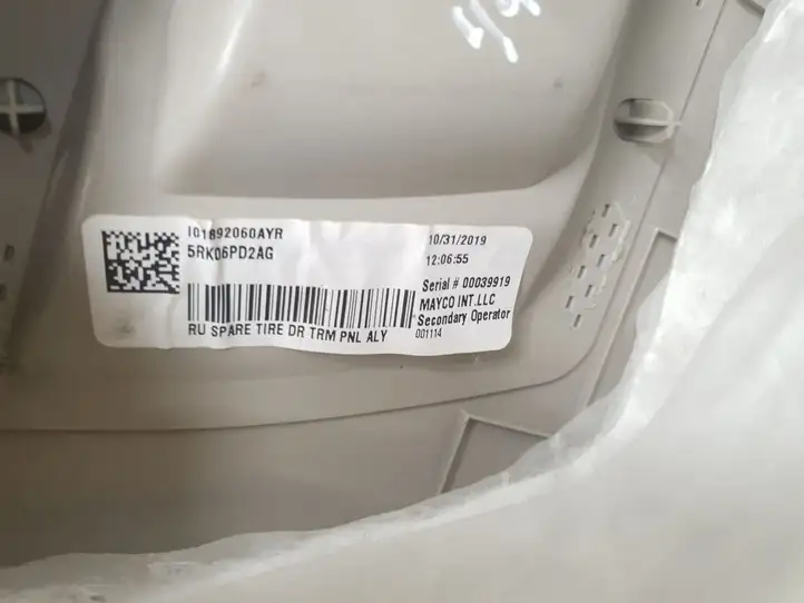 Chrysler Pacifica (2016 - ) 5RJ23PD2AI Обшивка стойки у окна — фото 4