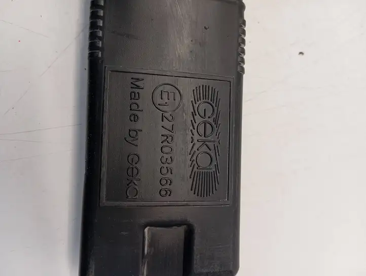 Ford Ranger (2009 - 2011) 27R03566 Аварийный знак — фото 3