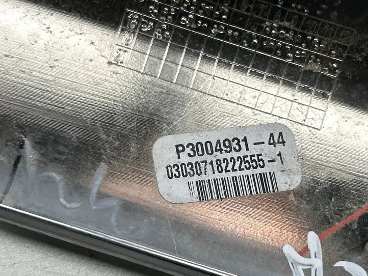 Chrysler Pacifica (2016 - ) P300493144 Крышка рейлинга — фото 3