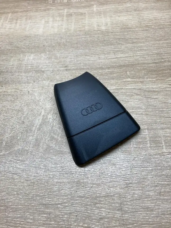 Audi A6 C7 (2011 - 2014) 4G9071719A Крышка рейлинга — фото 2