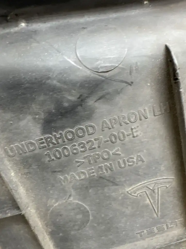 Tesla Model S (2012 - 2016) 100632700E Обшивка бардачка — фото 7