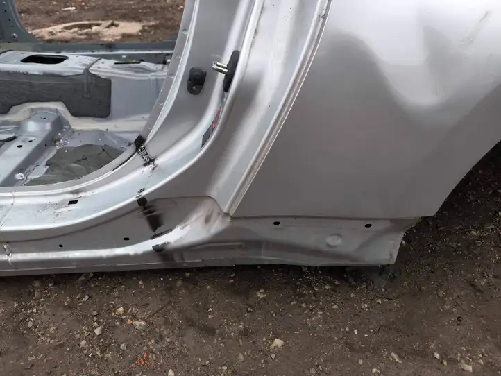 Nissan 370Z Задний порог кузова — фото 5
