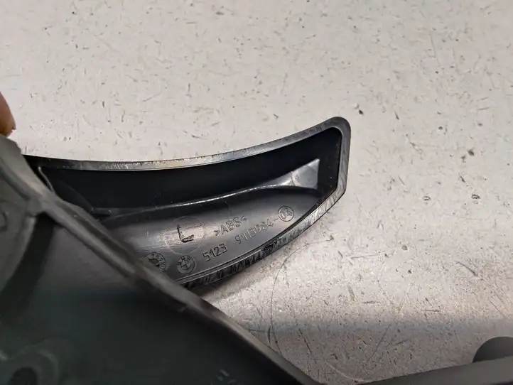 BMW 7 F01 (2008 - 2016) 51239113984 Ручка открытия капота — фото 2