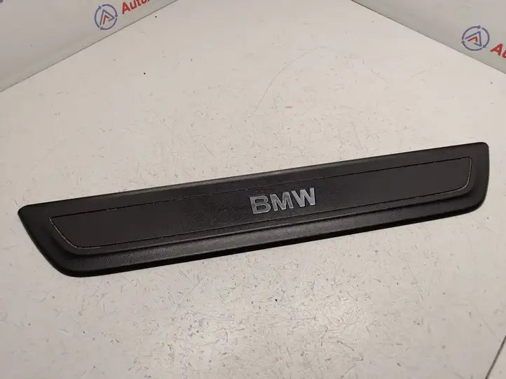 BMW X3 F25 (2010 - 2017) 51477205597 Внутренняя отделка переднего порога — фото 1