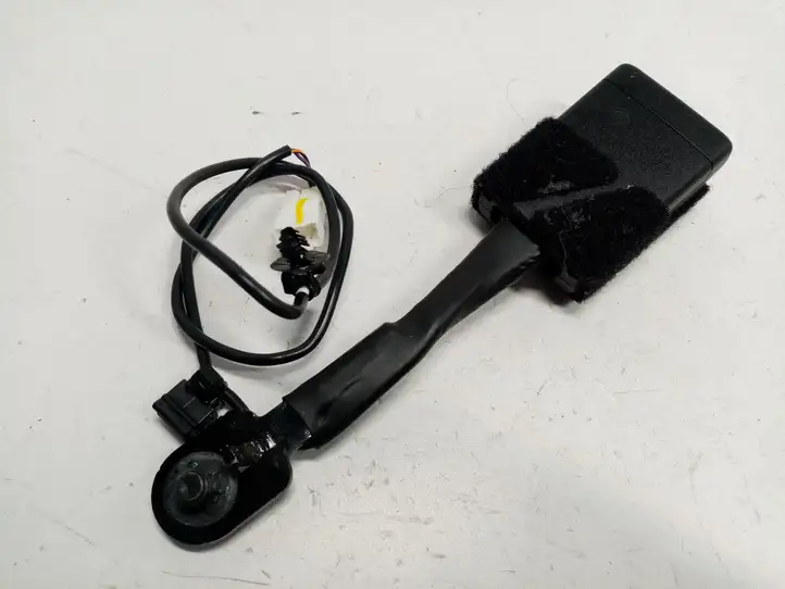 BMW X1 F48 F49 (2015 - 2022)  7313299 Замок переднего ремня