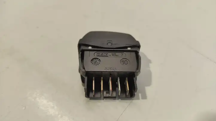 Citroen Xsara Picasso (1999 - 2012) 22681 Блок кнопок стеклоподъемников — фото 2