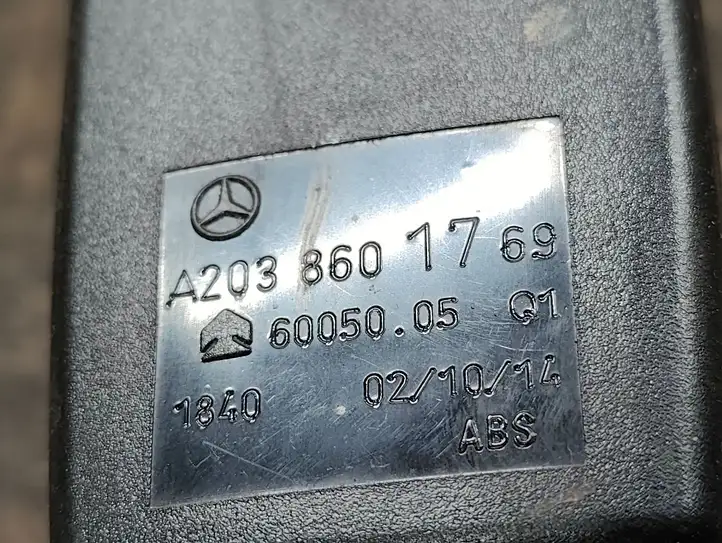 Mercedes-Benz C W203 (2000 - 2007) A2038601769 Замок переднего ремня — фото 4