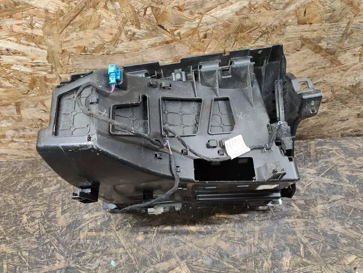 Mercedes-Benz A W176 (2012 - 2018) T0504551 Бардачок в сборе — фото 5