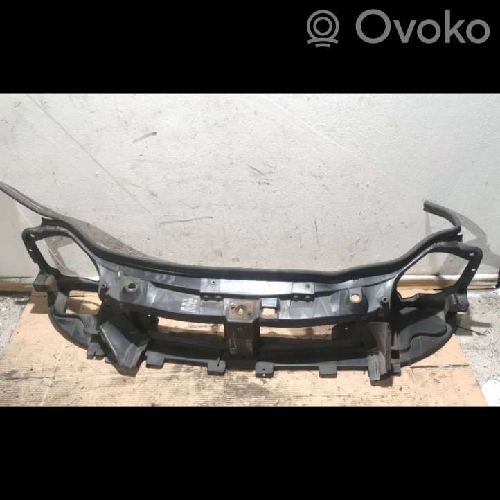 8200411923 Opel Vivaro Radiatorių panelė (televizorius)