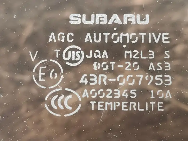 Subaru XV I (2011 - 2018) Заднее боковое стекло — фото 3