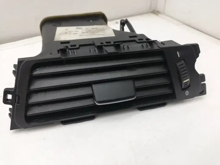 BMW 3 E90 E91 (2005 - 2012) 9130466 Боковой воздушный дефлектор — фото 1