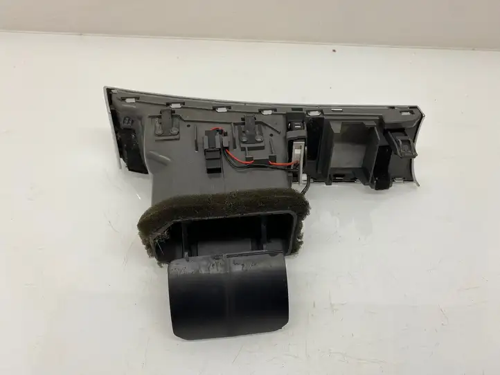 Audi A6 S6 C6 4F (2004 - 2008) 4F1820901C Боковой воздушный дефлектор — фото 4