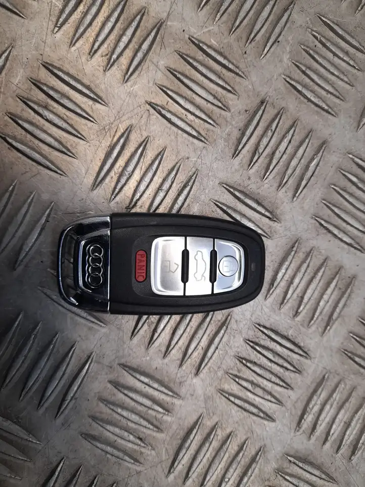 Audi A6 C7 (2011 - 2014) Ключ зажигания — фото 4