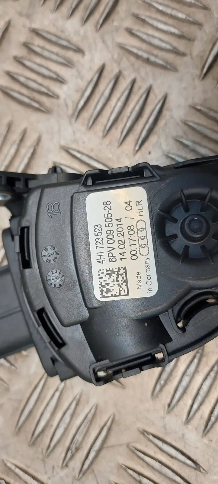 Audi A4 S4 B8 8K (2011 - 2015) 4H1723523 Педаль акселератора — фото 2
