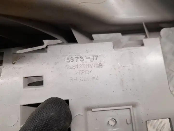 Chrysler Pacifica (2016 - ) 5SB12TRMAB Обшивка стойки A — фото 2