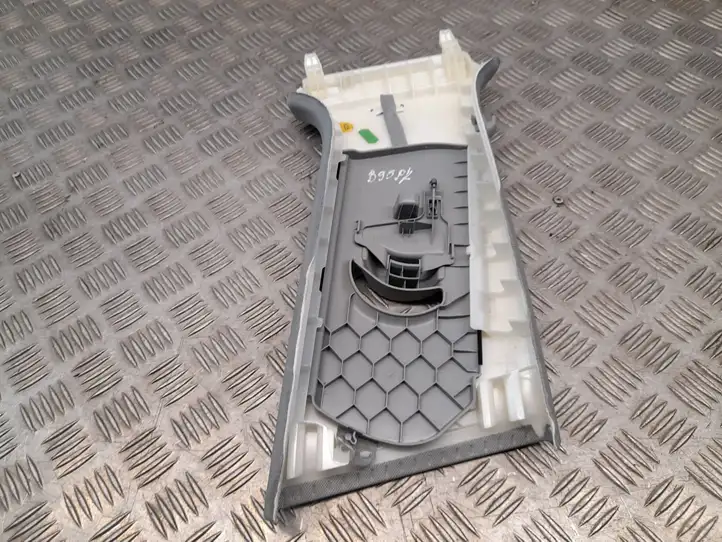 Audi A4 S4 B9 (2015 - 2019) 8W0867243C Верхняя обшивка стойки B — фото 4