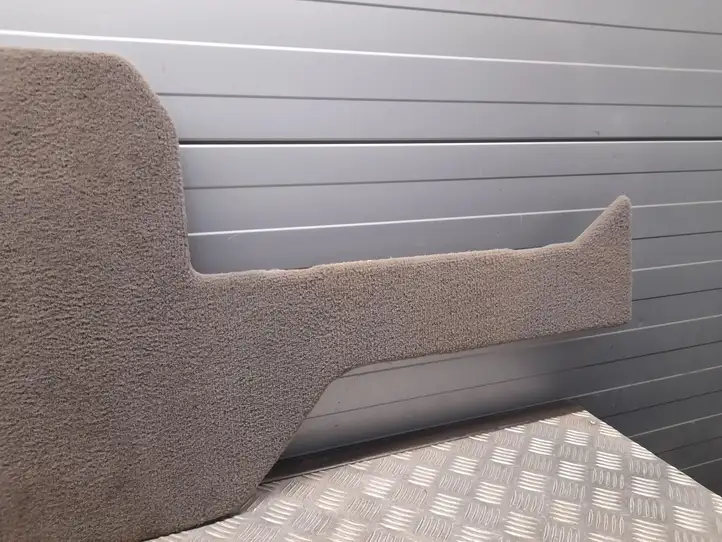 Chrysler Pacifica (2016 - ) 5XK69PL5AF Пол багажника — фото 3