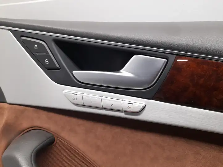 Audi A8 S8 D4 4H (2010 - 2014) Обшивка передней двери — фото 4