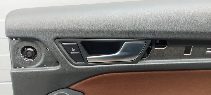 Audi Q5 SQ5 (2012 - 2017) 8R0867306 Обшивка задней двери — фото 4