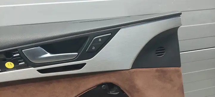 Audi A8 S8 D4 4H (2010 - 2014) 4H1868017B Обшивка передней двери — фото 8