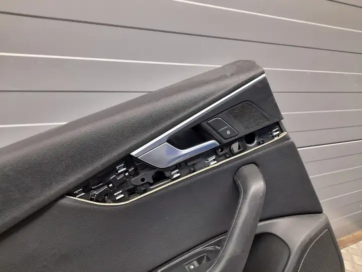 Audi A4 S4 B9 (2015 - 2019) 8W0868065 Обшивка задней двери — фото 7