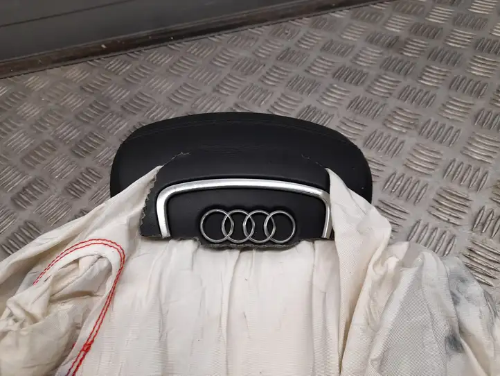 Audi A8 S8 D4 4H (2010 - 2014) 4H0880201S Подушка безопасности руля — фото 11