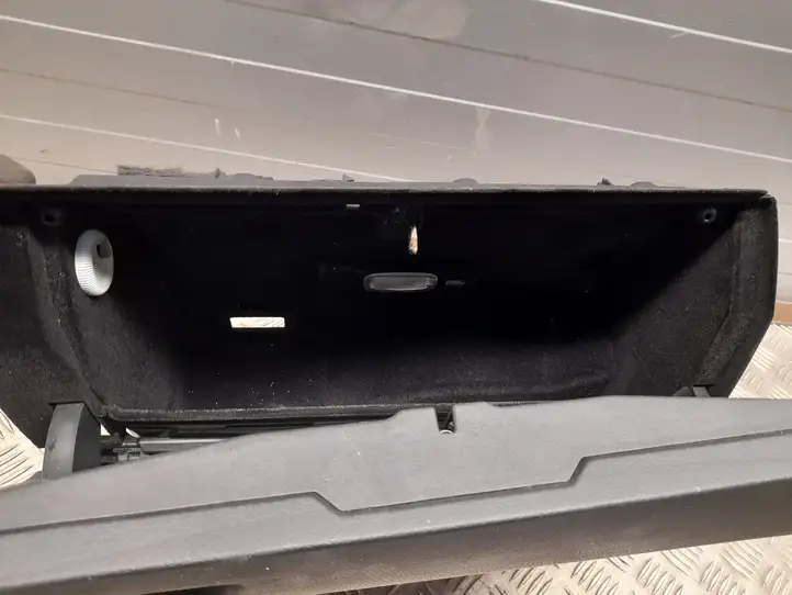 Mercedes-Benz E A207 (2010 - 2017) A2076800213 Бардачок в сборе — фото 7