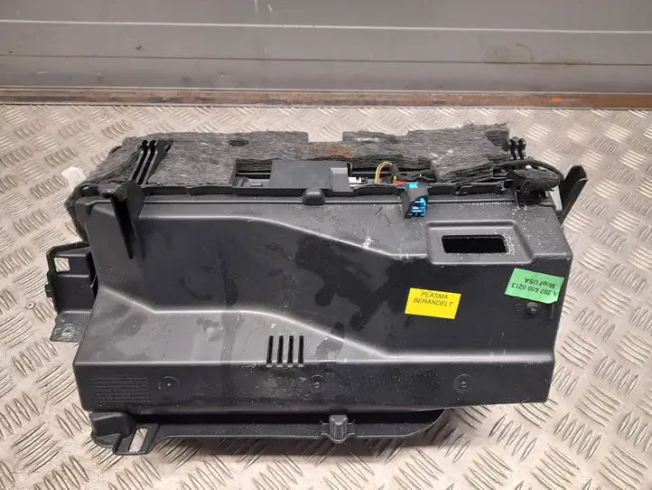 Mercedes-Benz E A207 (2010 - 2017) A2076800213 Бардачок в сборе — фото 9
