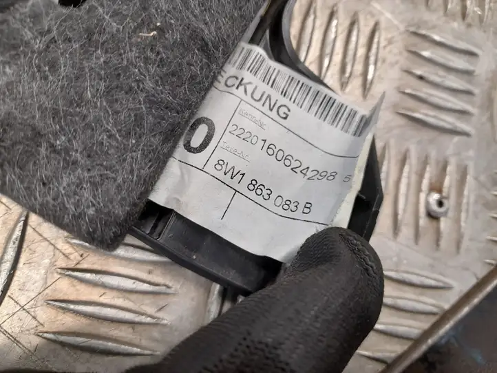 Audi A4 S4 B9 (2015 - 2019) 8W1863083B Нижняя отделка панели приборов — фото 2